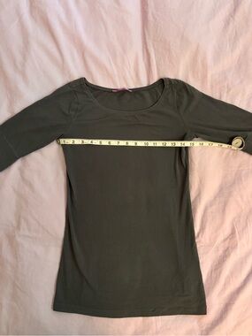 Vintage Dark Grey Smart Set Cropped Sleeve Fitted Top